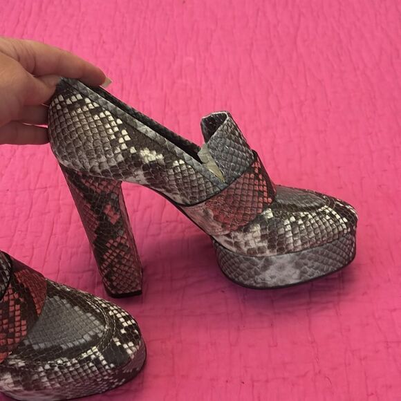 Casadei Multicolor Snakeskin Heels, US7,5 - Picture 5 of 13